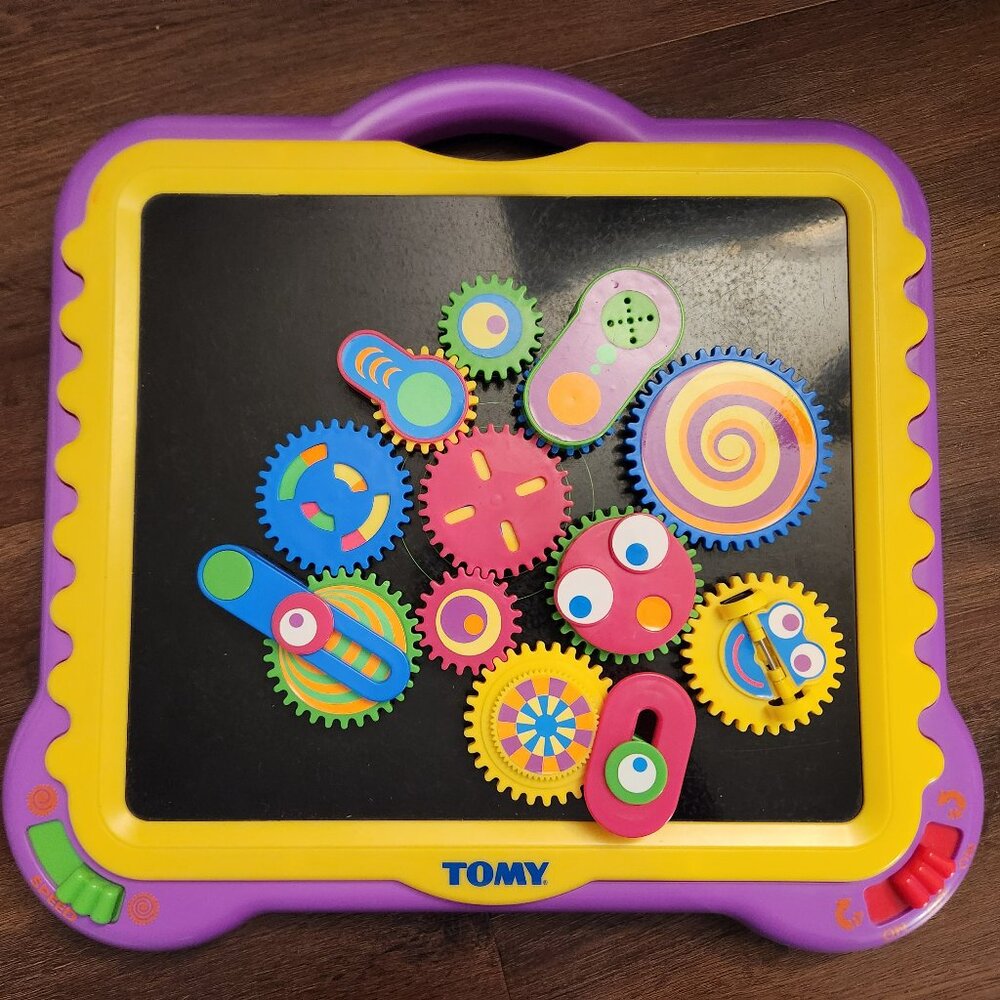 TOMY Gearation Building Toy (PRE-LOVED)
